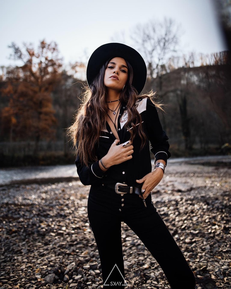 Naïma Rodric Naïma Rodric