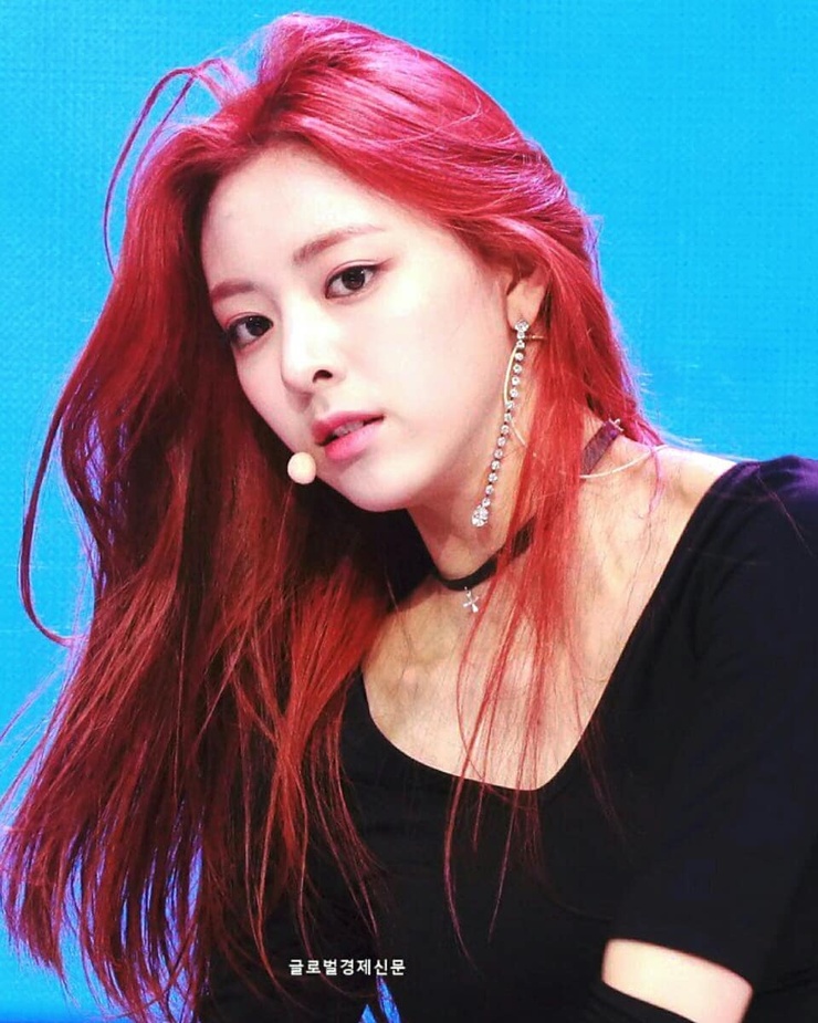 Yuna (ITZY)