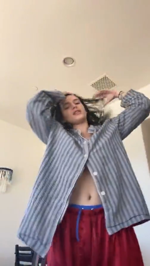 Bella Thorne