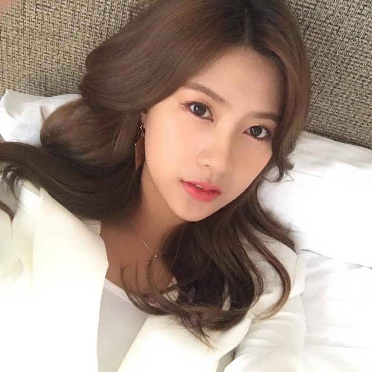 Hayoung Hayoung