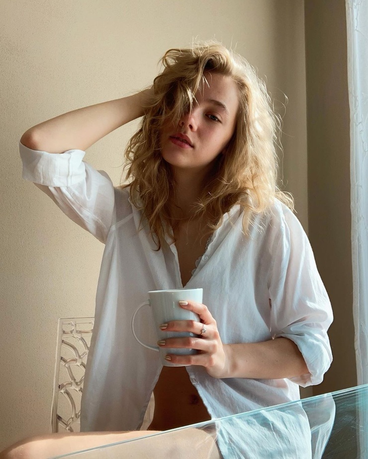 Andrea Frolikova Andrea Frolikova