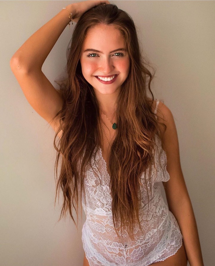 Maiara Bragaporto Maiara Bragaporto