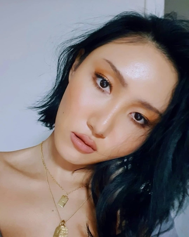 Hwasa Hwasa