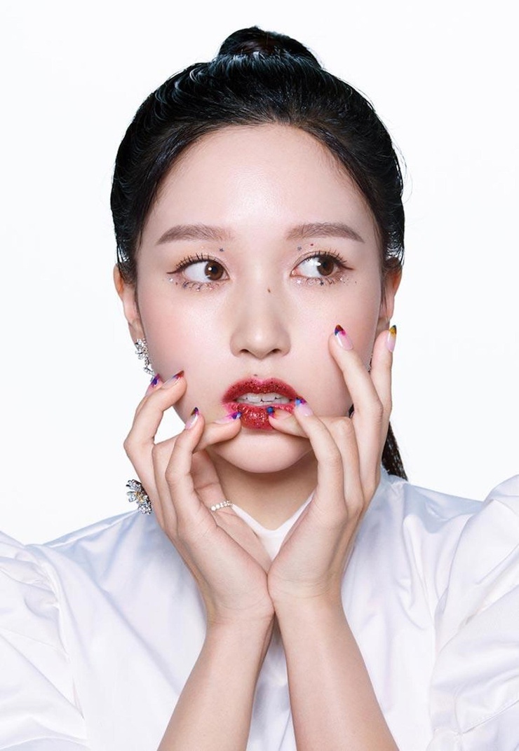 Myoui Mina