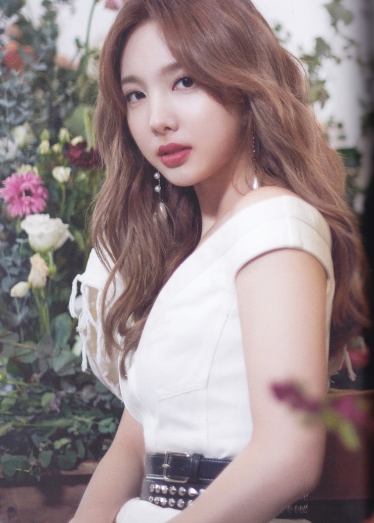 Im Nayeon