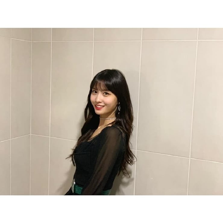 Hirai Momo picture