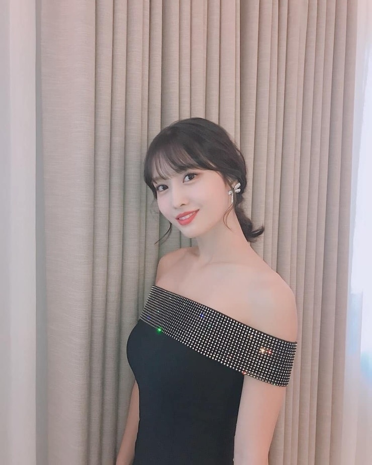 Hirai Momo