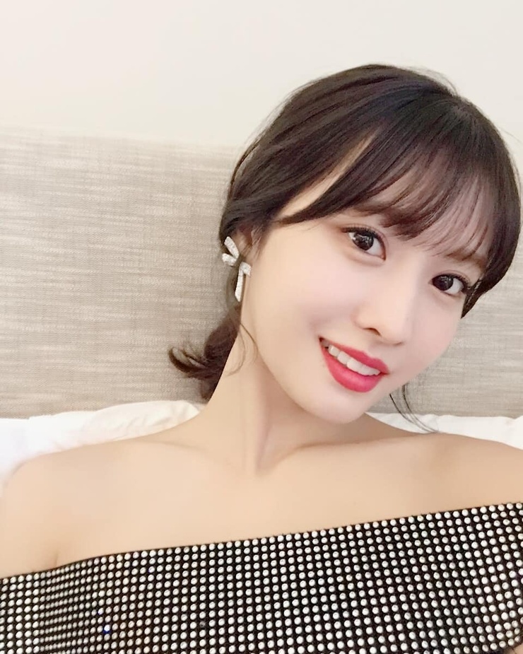 Hirai Momo