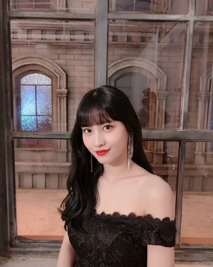 Hirai Momo