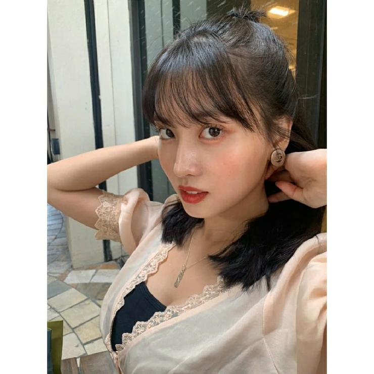 Hirai Momo