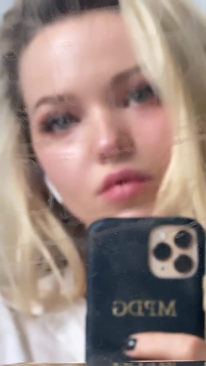 Picture of Dove Cameron