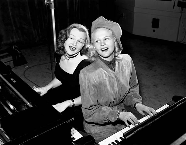 Jo Stafford, Peggy Lee