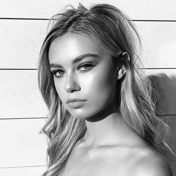 Elizabeth Jamrozy image