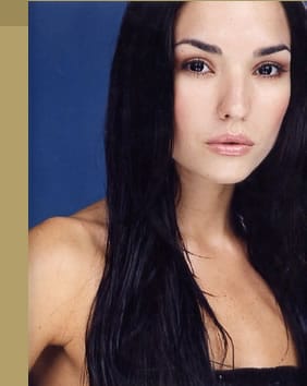 De iglesias fotos estefania La santiagueña