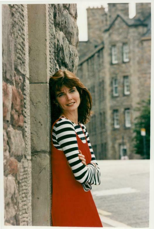 Annabel Giles