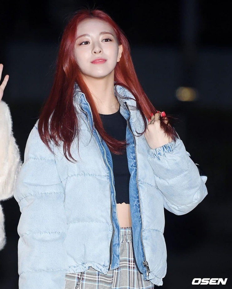 Yuna (ITZY) Yuna (ITZY)