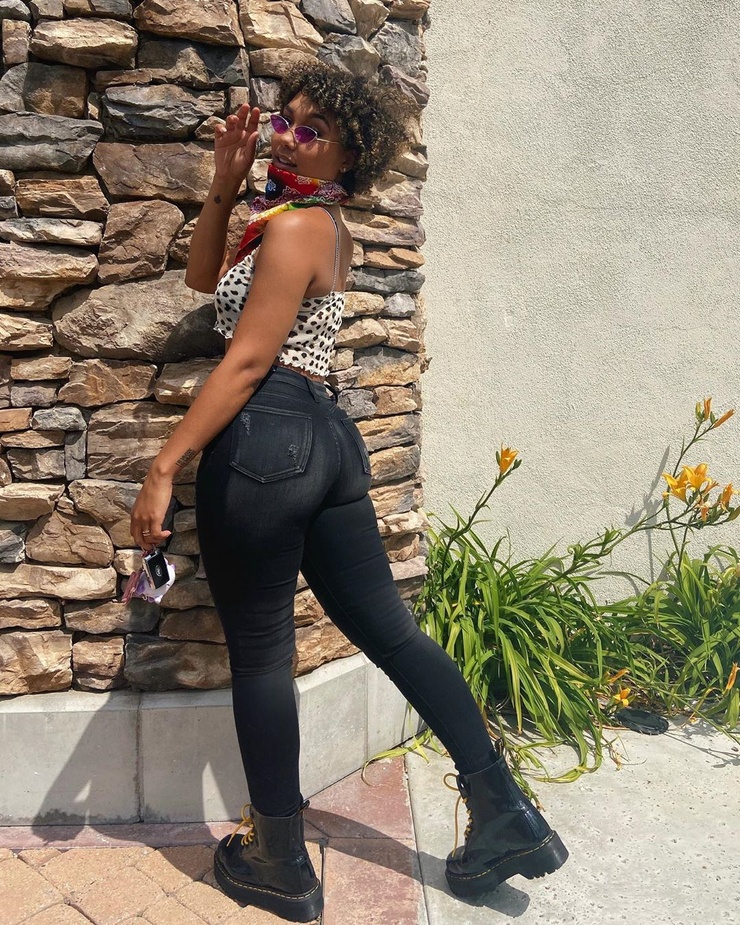 Picture of Parker McKenna Posey