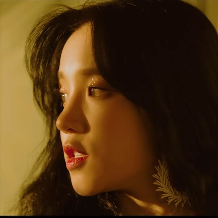 Yuqi Yuqi