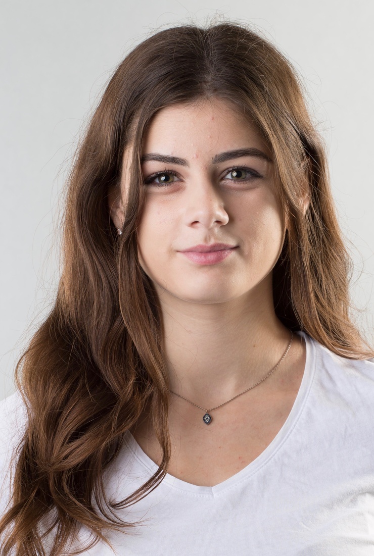 Derya Flechtner Derya Flechtner