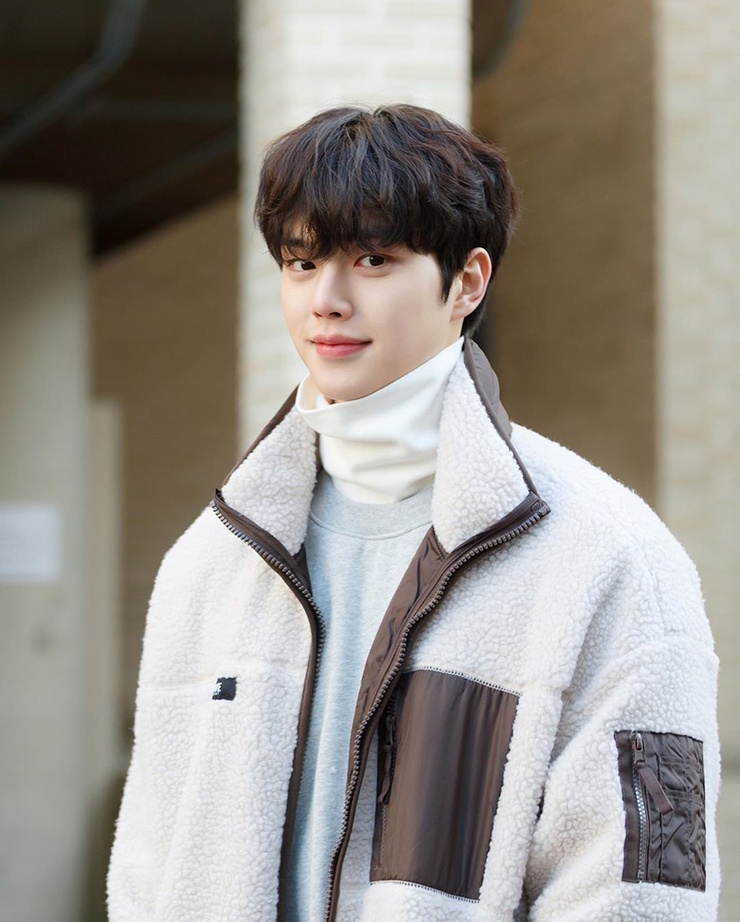 Song Kang Song Kang