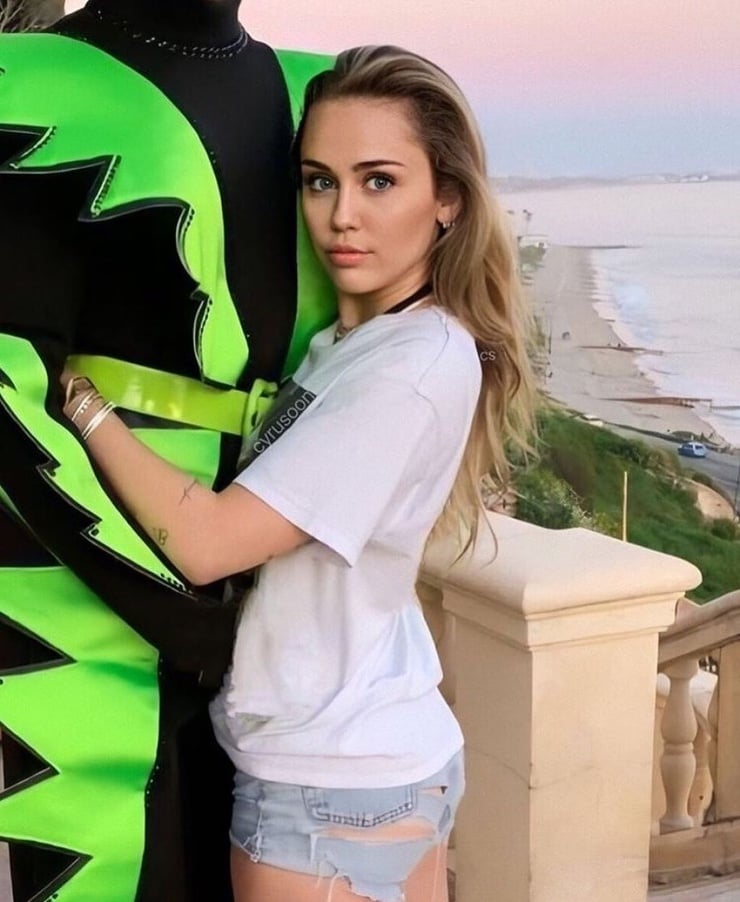 Miley Cyrus Miley Cyrus