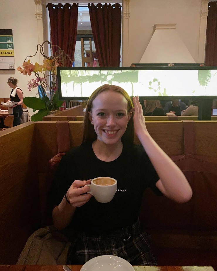 Amybeth McNulty