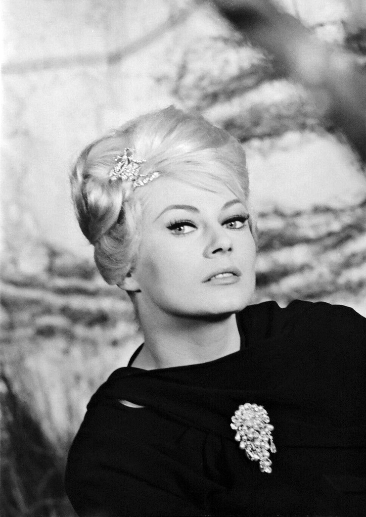 Anita Ekberg