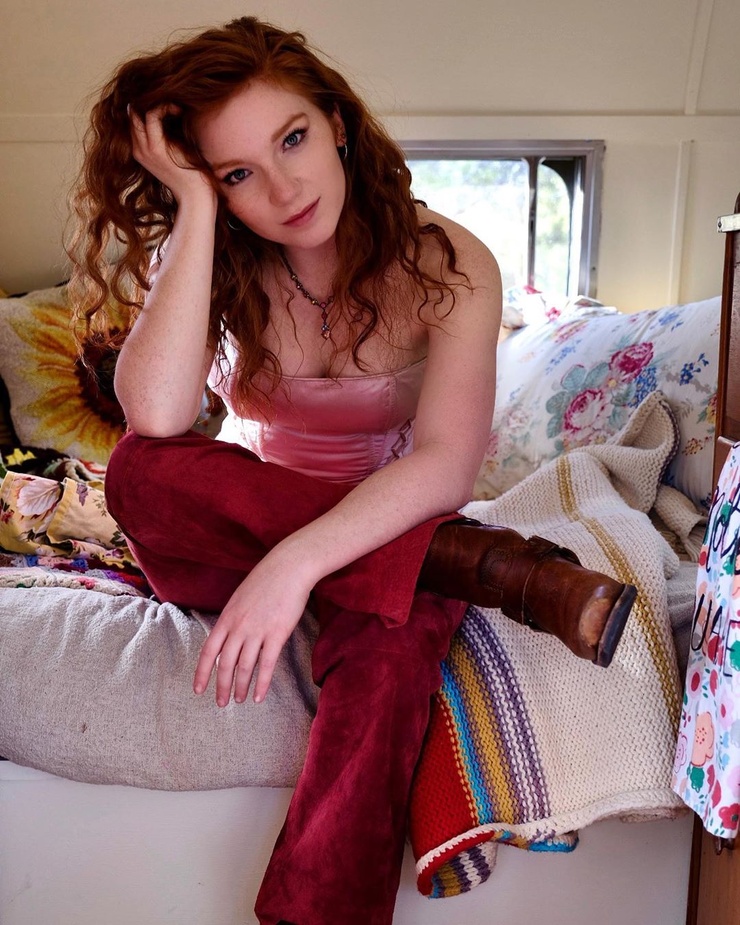 Annalise Basso Annalise Basso