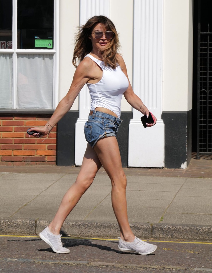 Lizzie Cundy