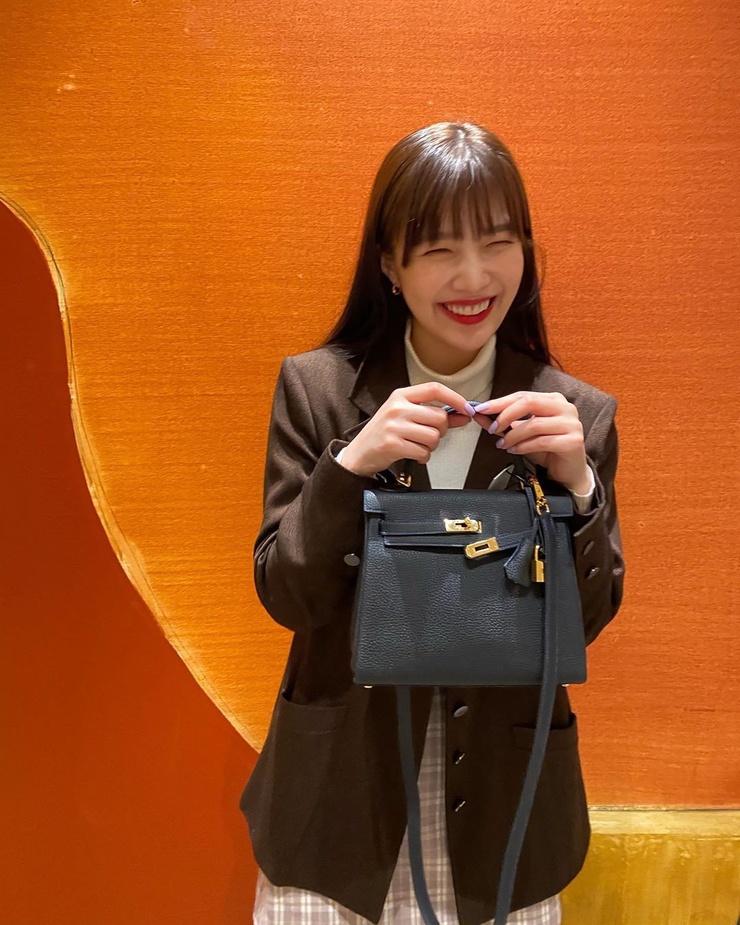 Joy (Park Soo Young)