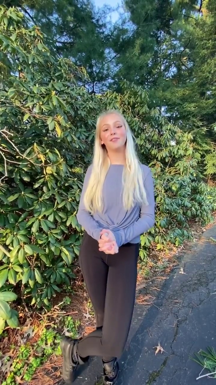 Picture of Jordyn Jones