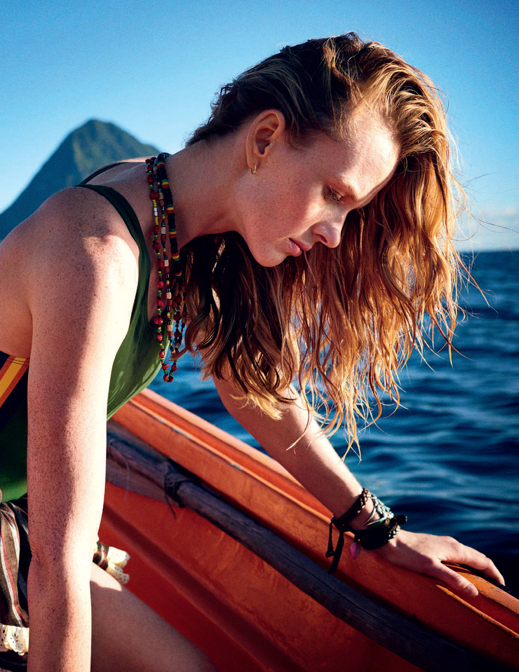 Anne Vyalitsyna Anne Vyalitsyna