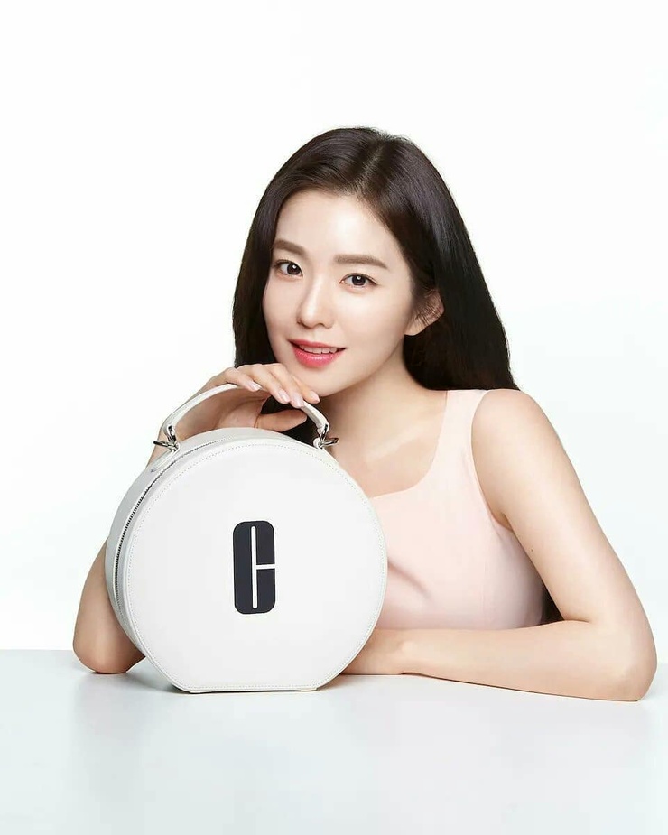 Irene (Bae Ju Hyun) Irene (Bae Ju Hyun)