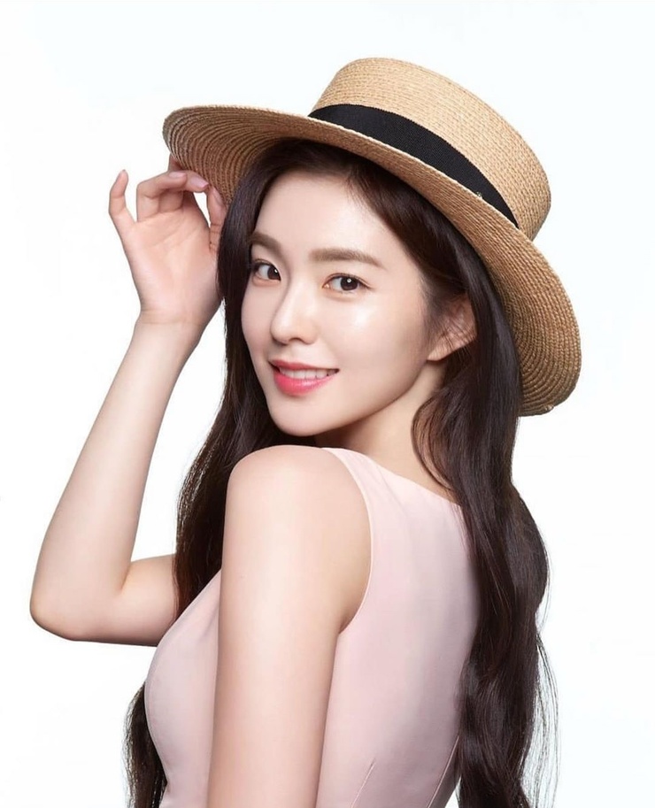 Irene (Bae Ju Hyun) Irene (Bae Ju Hyun)