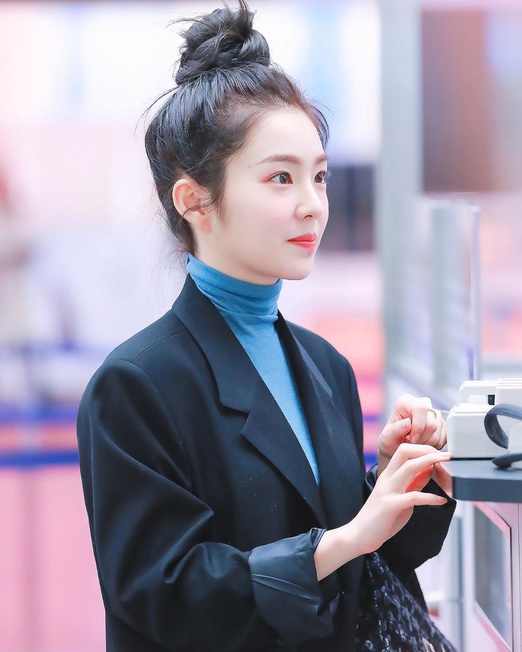 Irene (Bae Ju Hyun) Irene (Bae Ju Hyun)