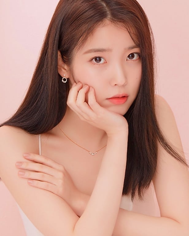 IU IU