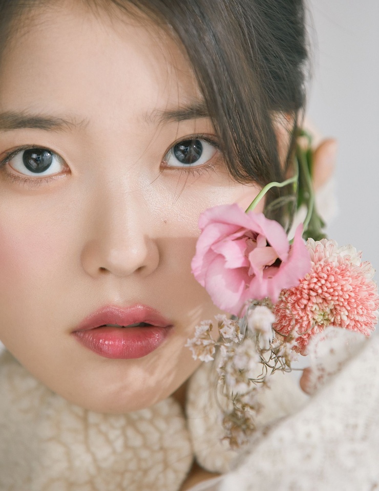 IU IU