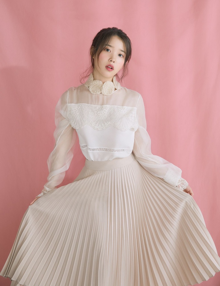 IU IU