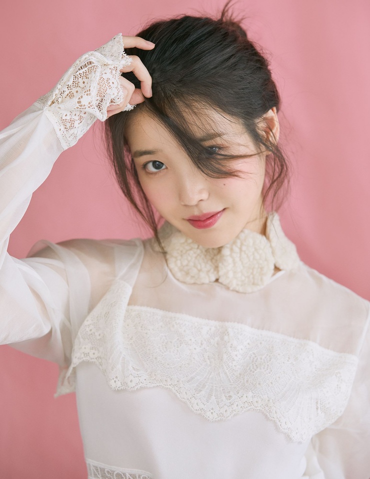 IU IU