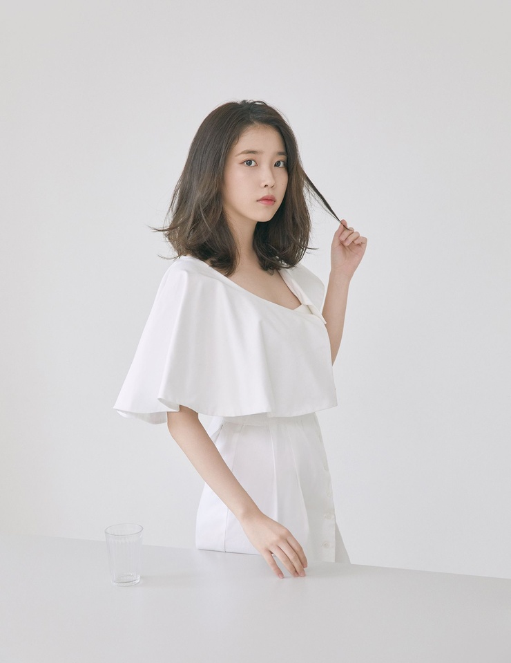 IU
