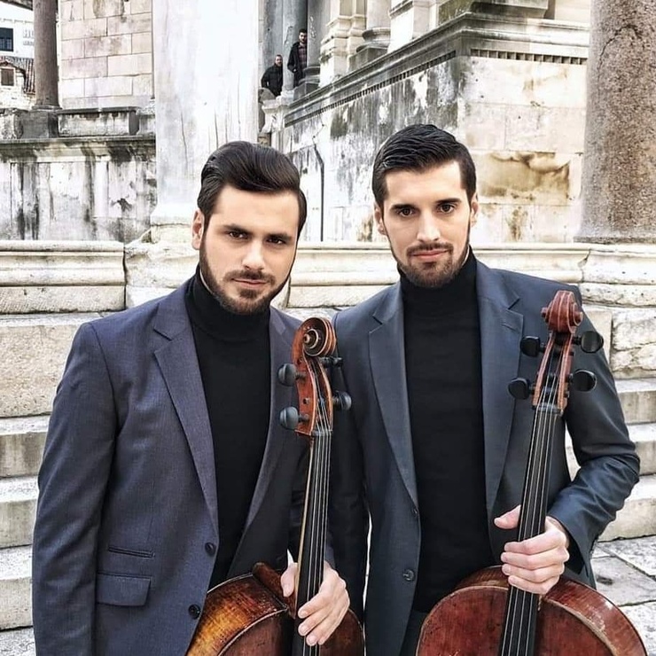 2CELLOS