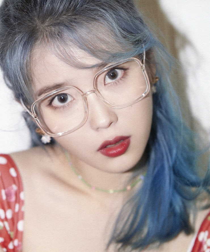 IU IU