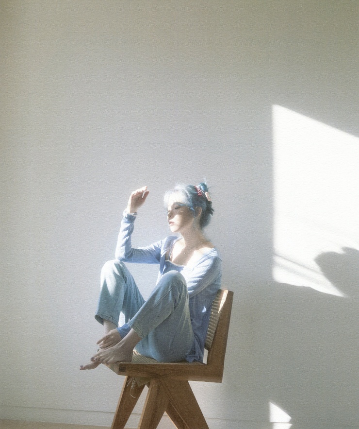 IU