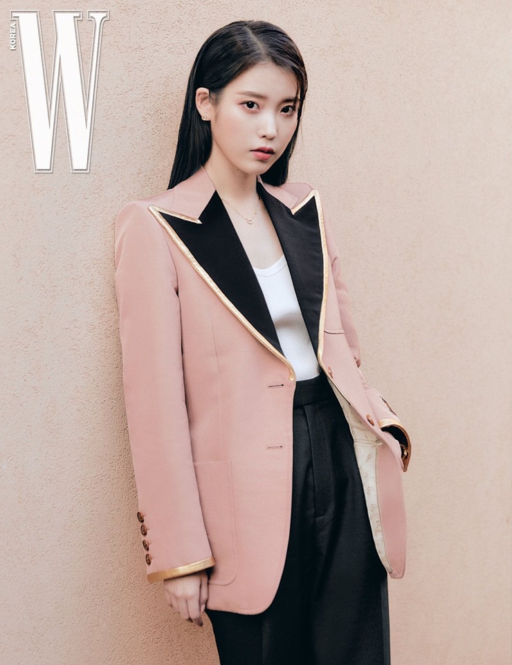 IU IU