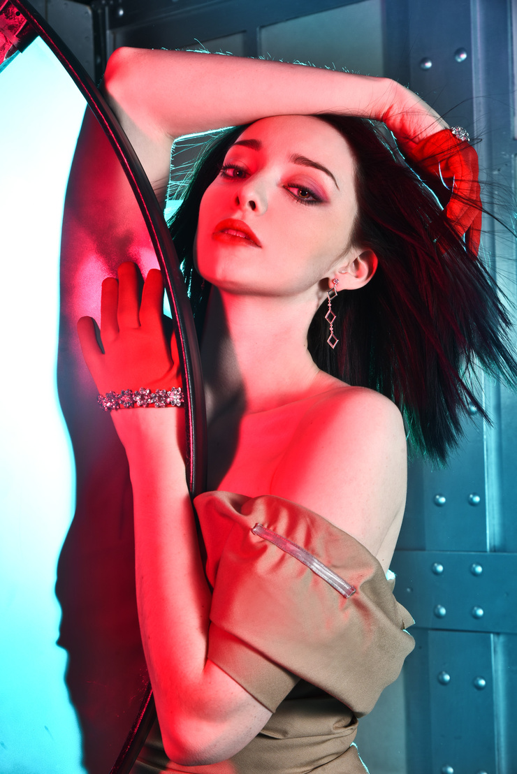 Emma Dumont Emma Dumont
