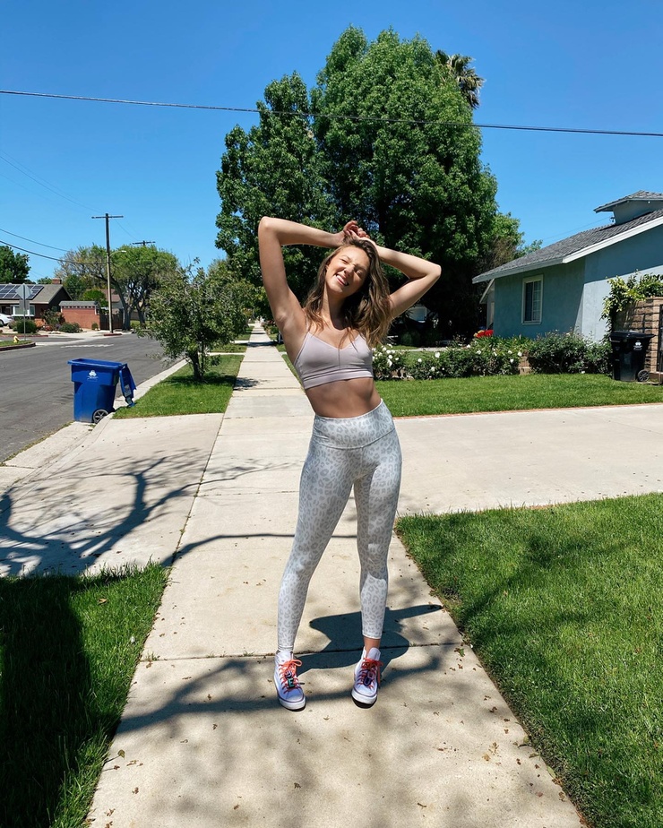 Ava Cota