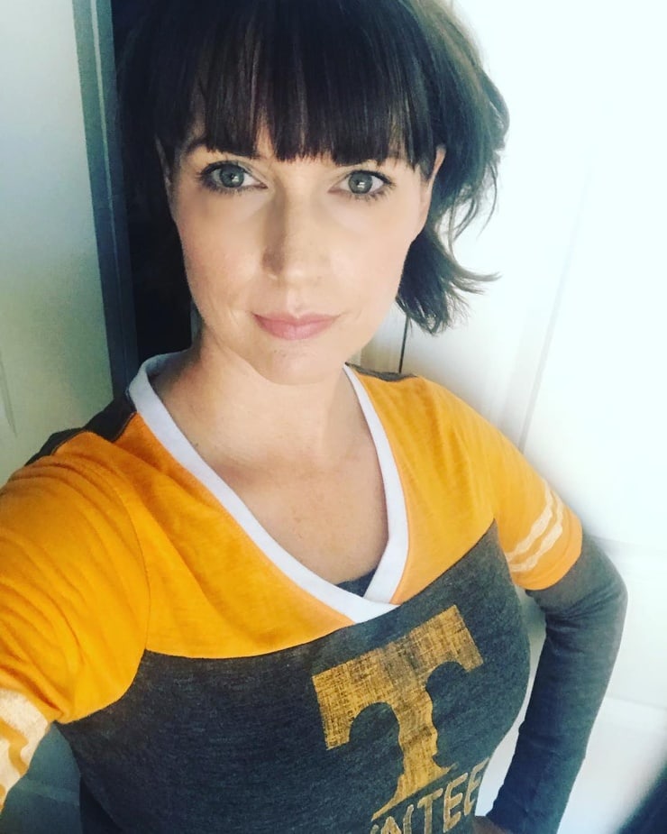 Picture of Julie Ann Emery