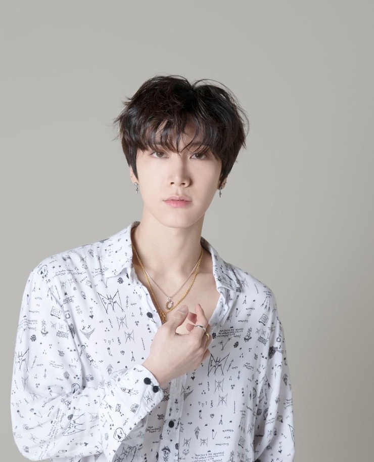 Ten (텐)