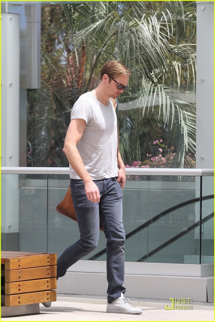 Alexander Skarsgård