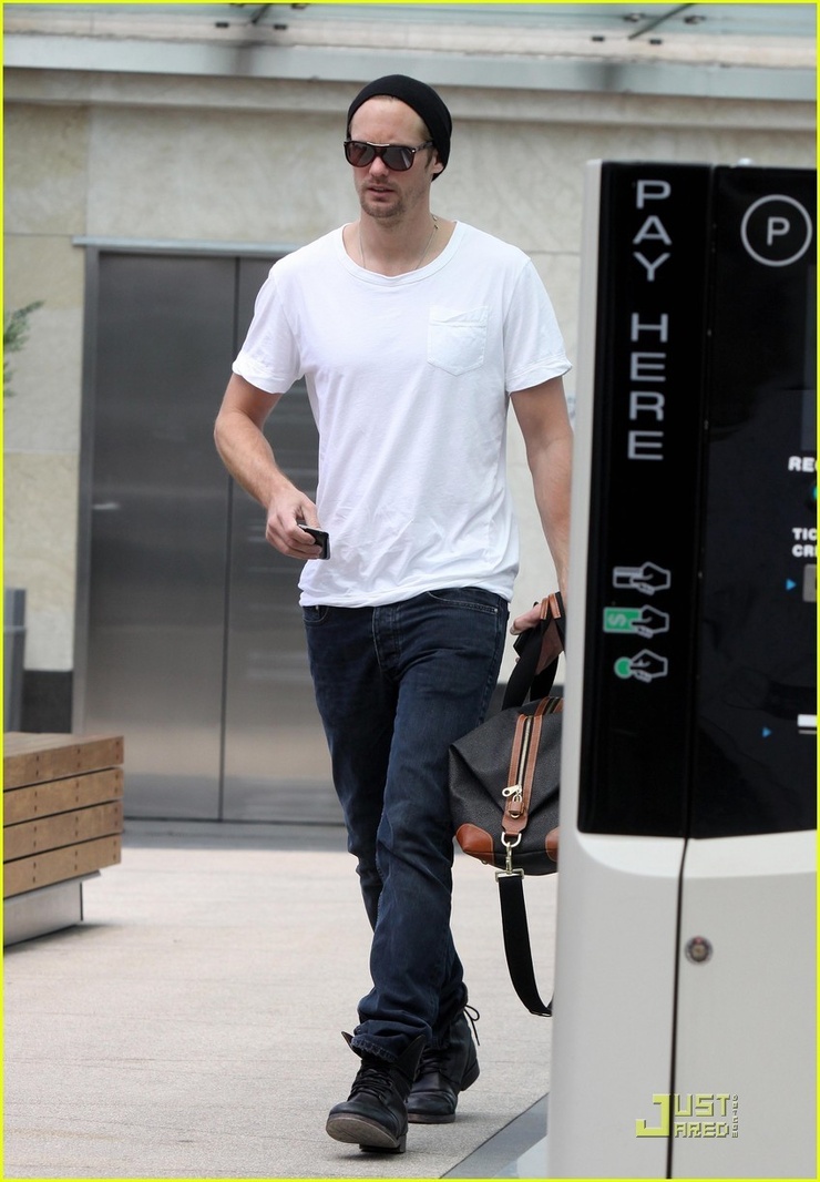 Alexander Skarsgård